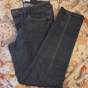 Super cute skinny jeans